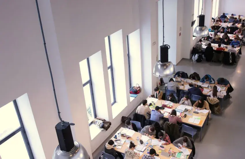  Biblioteca de Derecho y Ciencias del Trabajo