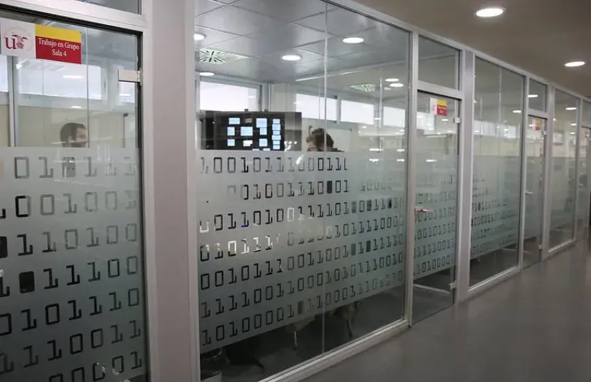 Biblioteca de Inform&aacute;tica